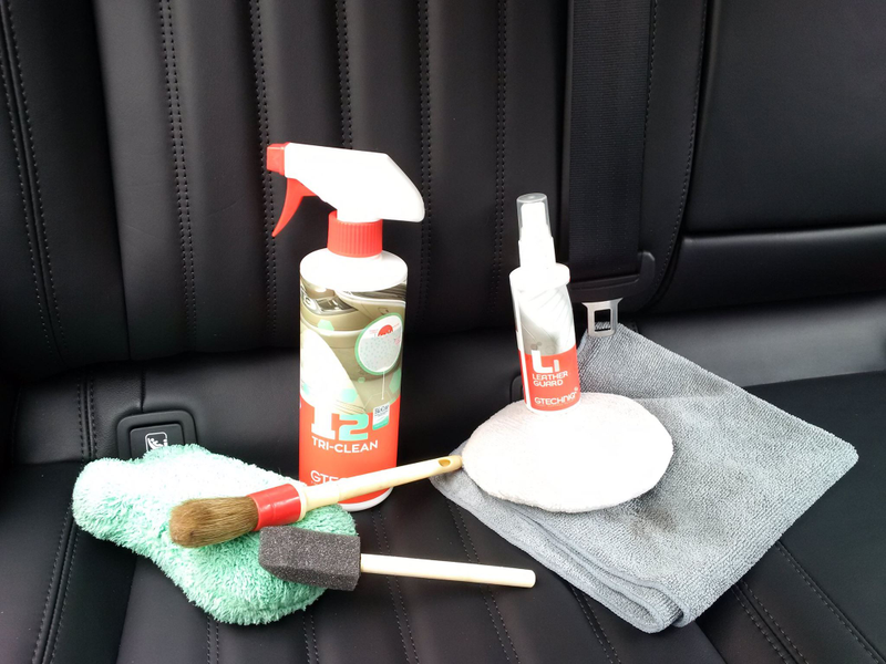 Illustration for article titled Full interior clean.
